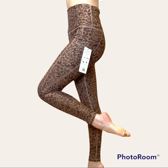 🎉HP🎉🥵Leopard Print Pocket Leggings XS NWT - Picture 6 of 7